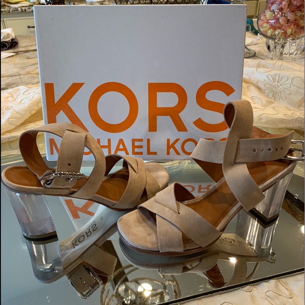 Michael Kor Shoes/sandals - Picture 1 of 3